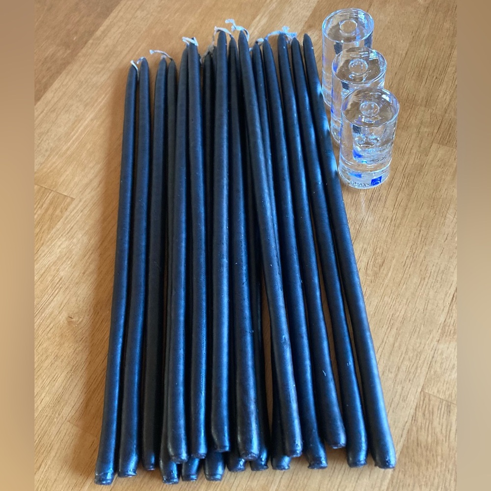 18 black tapered candles and 3 blown glass holders by Guaxs
